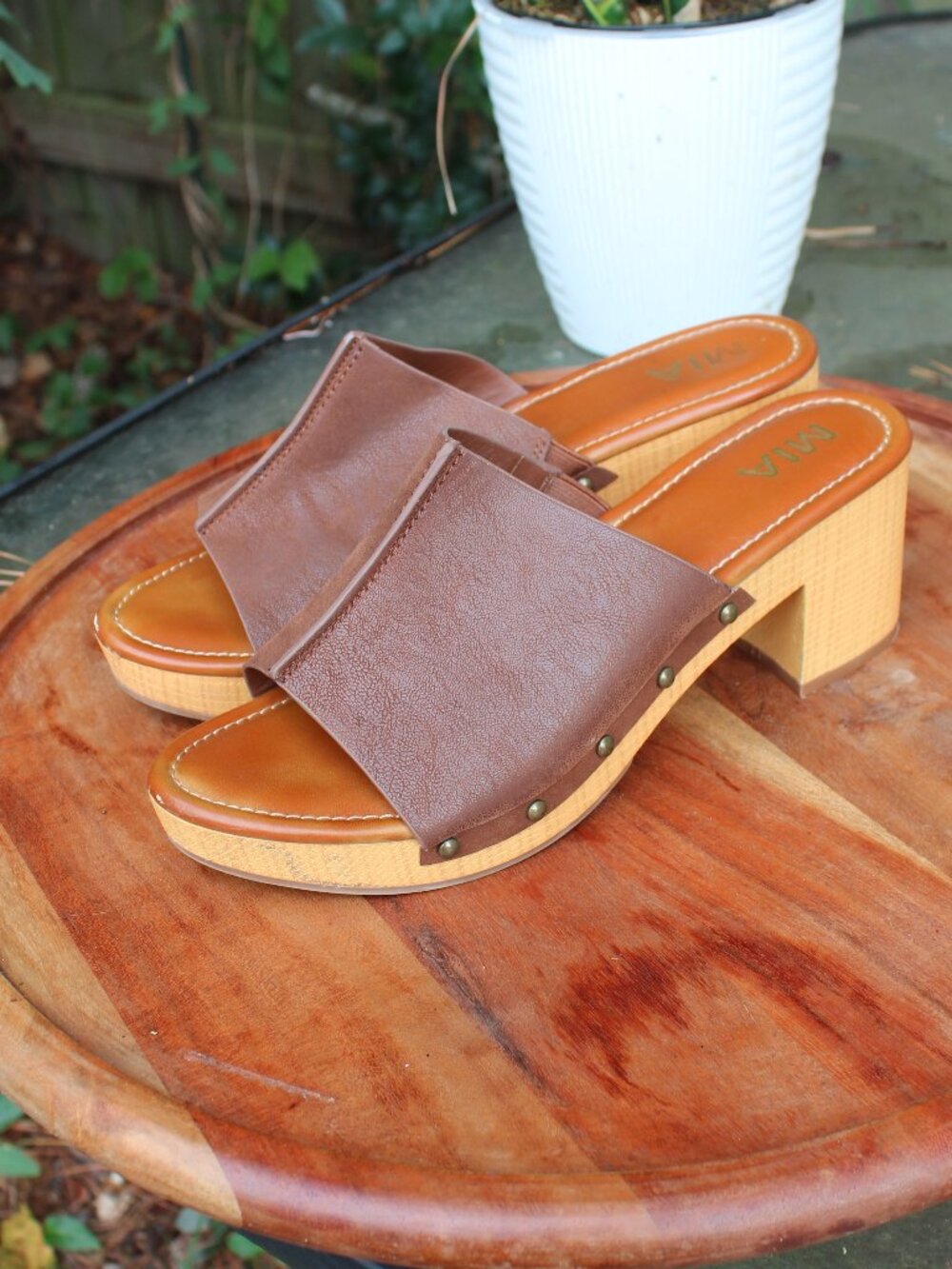 MIA Brown Faux Leather Wooden Clogs Heeled Sandals Size 10